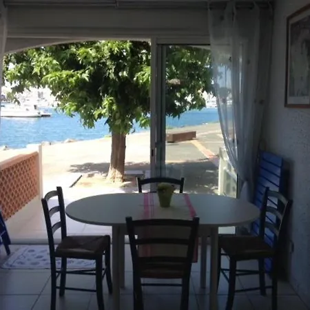 דירה One-bedroom With Port View 181